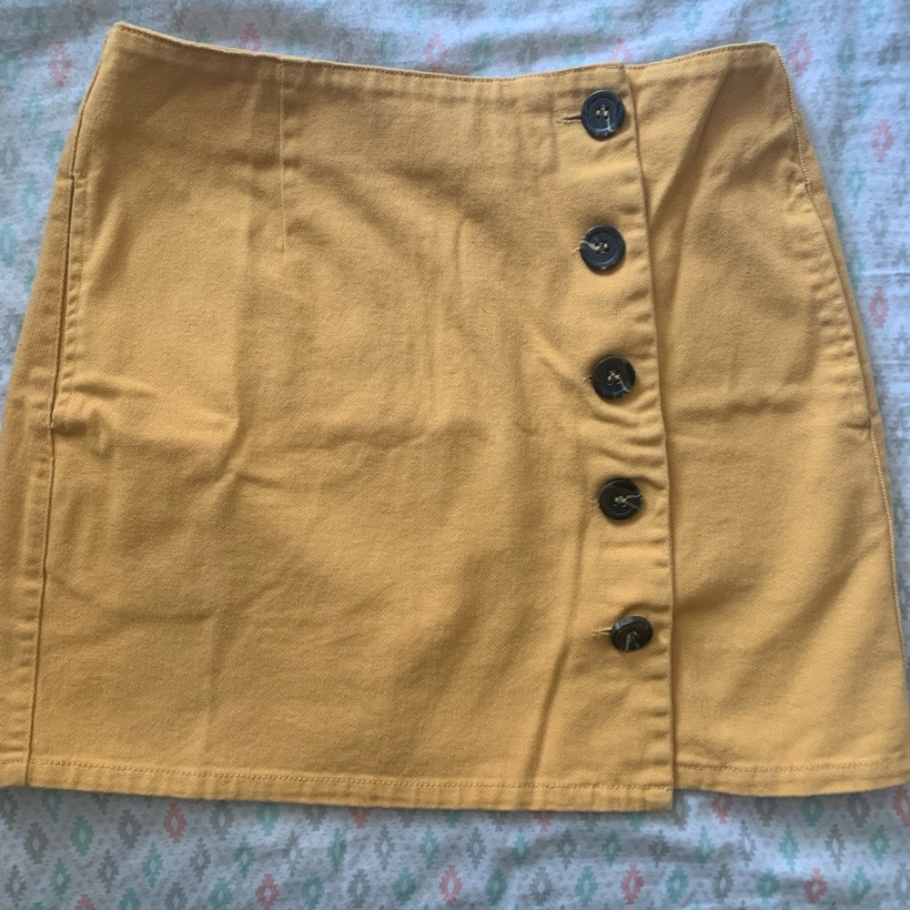 Yellow skirt